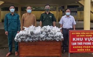 Bình Phước: Đoàn 778 và chùa Vạn Hạnh tiếp tục hỗ trợ đồng bào thôn Bù Kroai phòng chống dịch