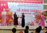 Bình Phước: Ban Giáo dục Phật giáo tỉnh tặng 50 máy tính, 5.000 quyển tập cho học sinh