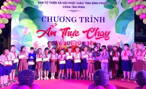 Bình Long: Ban Từ thiện TTXH Phật giáo tỉnh tổ chức chương trình Ẩm thực chay gây quỹ từ thiện và trao học bổng