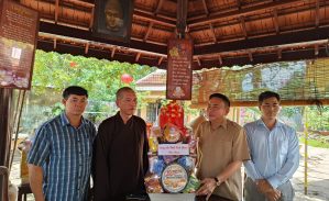 Bình Long : Công an tỉnh Bình Phước đến thăm chúc mừng Phật đản BTS PG Thị xã Bình Long