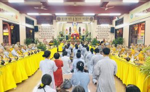 Chùa Quang Minh tổ chức lễ dâng y và sớt bát gieo duyên kính mừng Đại lễ Vu lan